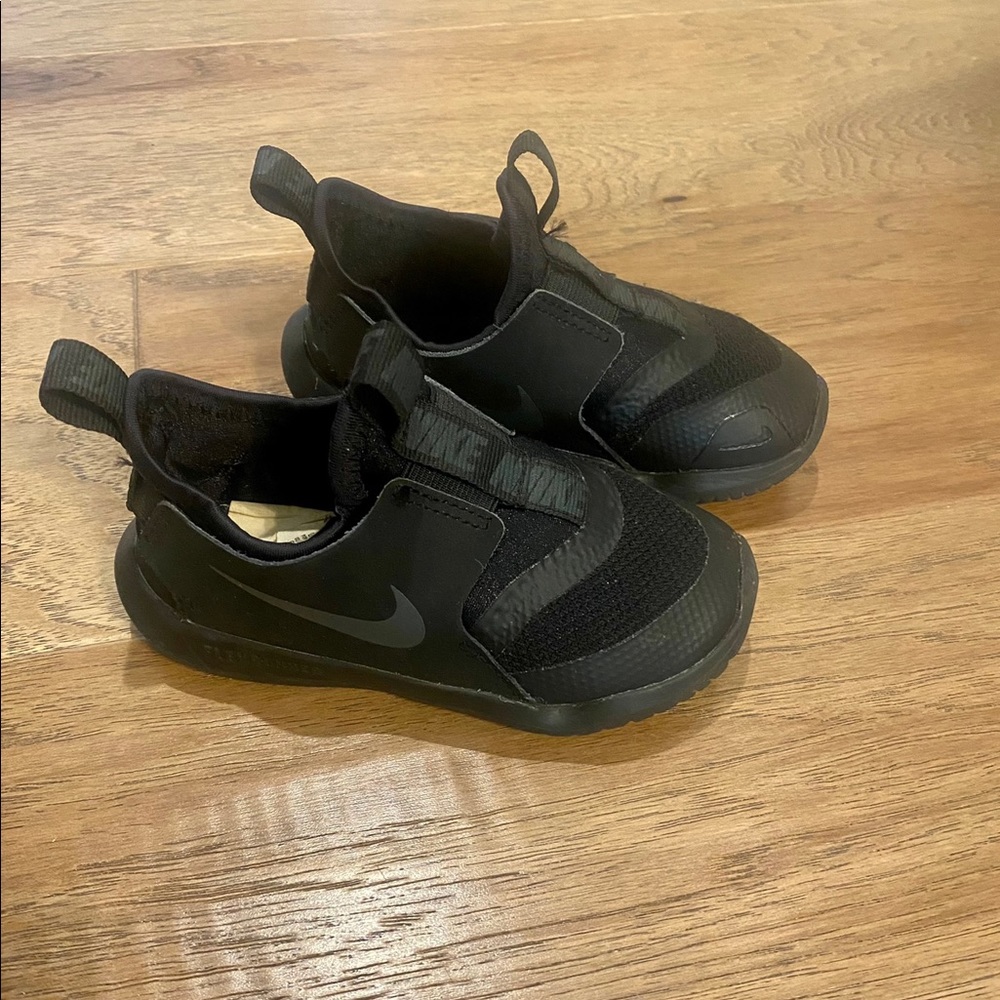 Nike Flex Runners